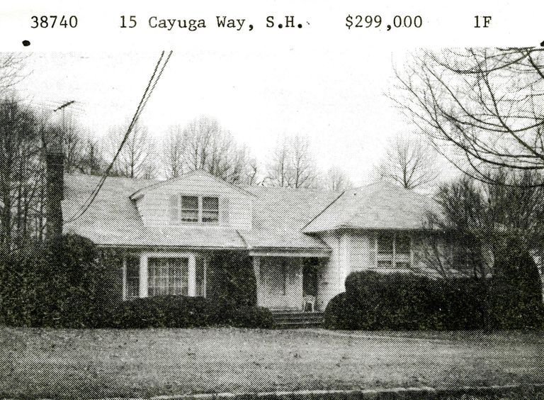          CayugaWay15SH picture number 1
   