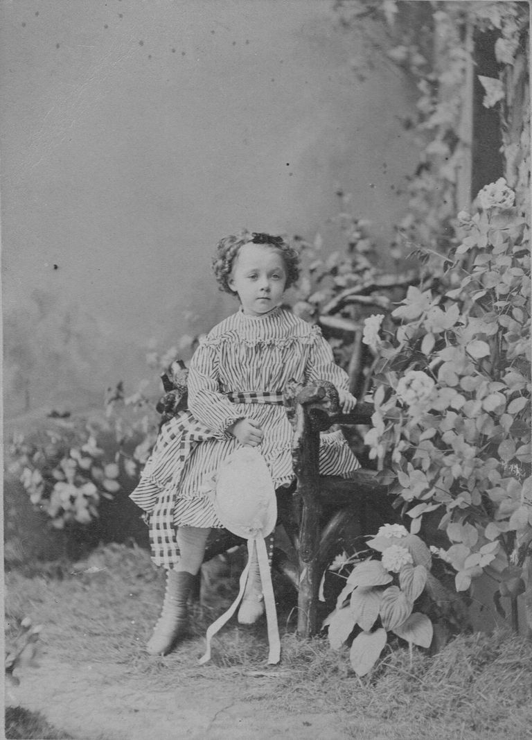          Kellogg: Mary Georgina Hill, 1869 picture number 1
   