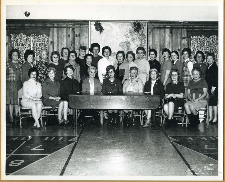          GroupShotOne picture number 1
   