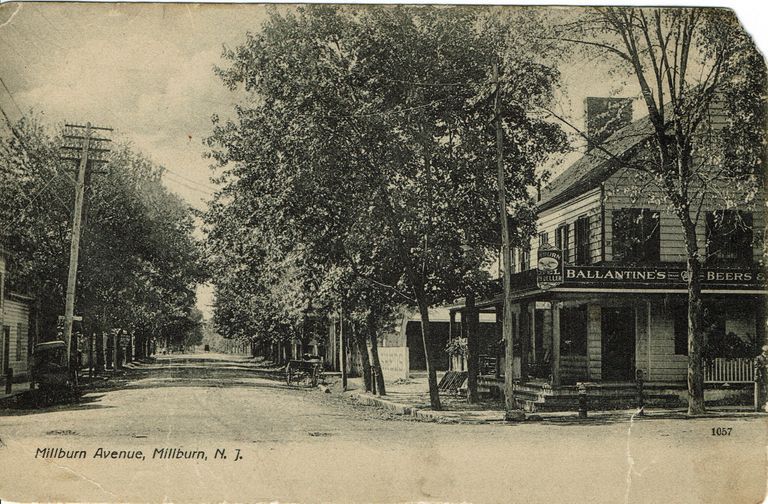          Millburn Avenue: Empire Store and Millburn Hotel picture number 1
   