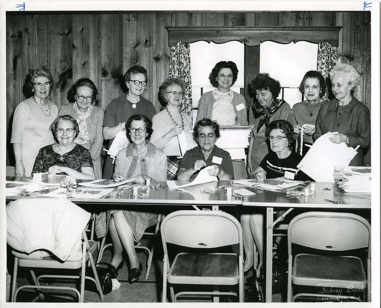          GroupShotThree picture number 1
   