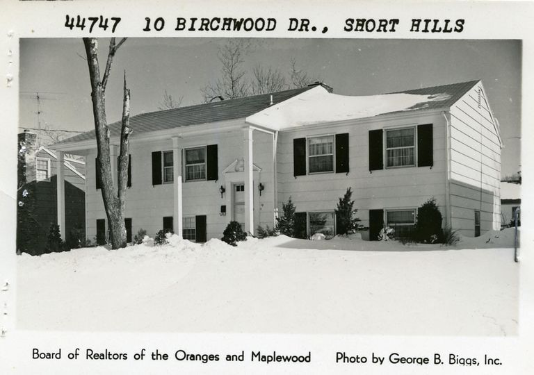          10 Birchwood Drive, Short Hills picture number 1
   