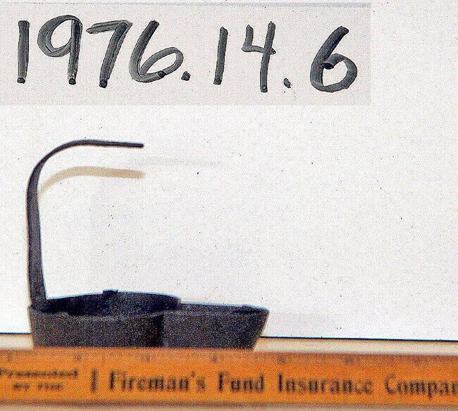          Kahn Colleciton: Betty Lamp, 18th Century picture number 1
   