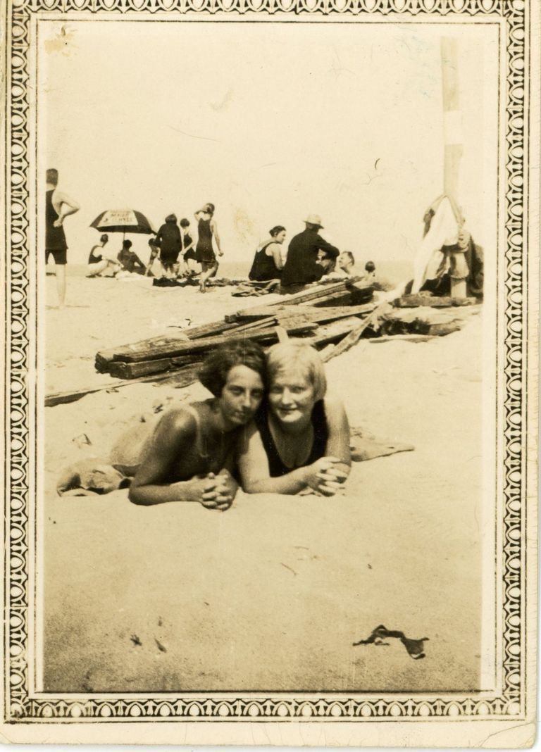          Mangold: Audrey Mangold and Genevieve Silance at the Beach picture number 1
   