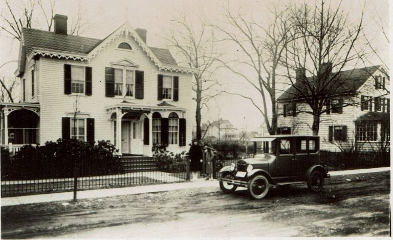          Neighborhood House: Taylor Street and Neighborhood House, c. 1926 picture number 1
   