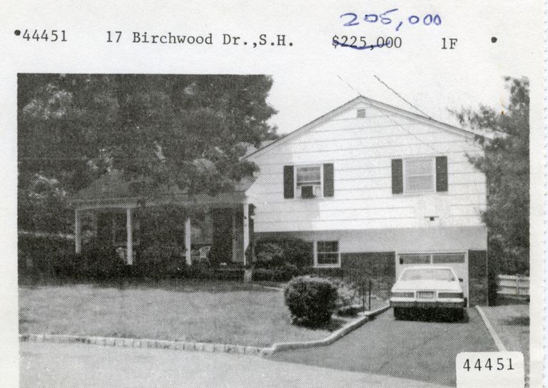          17 Birchwood Drive, Short Hills picture number 1
   