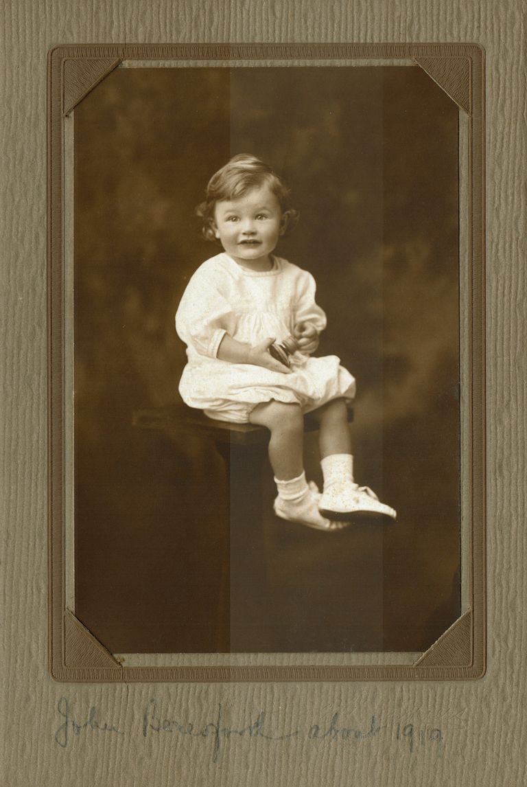          Hartshorn: John Beresford, c. 1919 picture number 1
   
