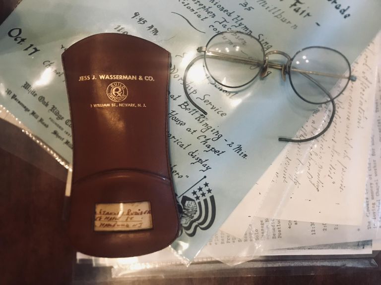          Rudiger: Stanley Rudiger - Eyeglasses and Case picture number 1
   