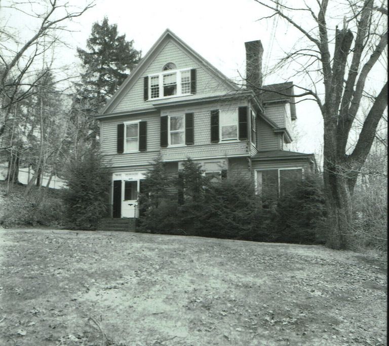          20 Highland Avenue, 1889 picture number 1
   