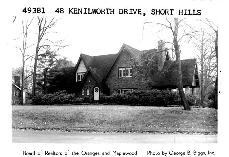          48 Kenilworth Drive picture number 1
   