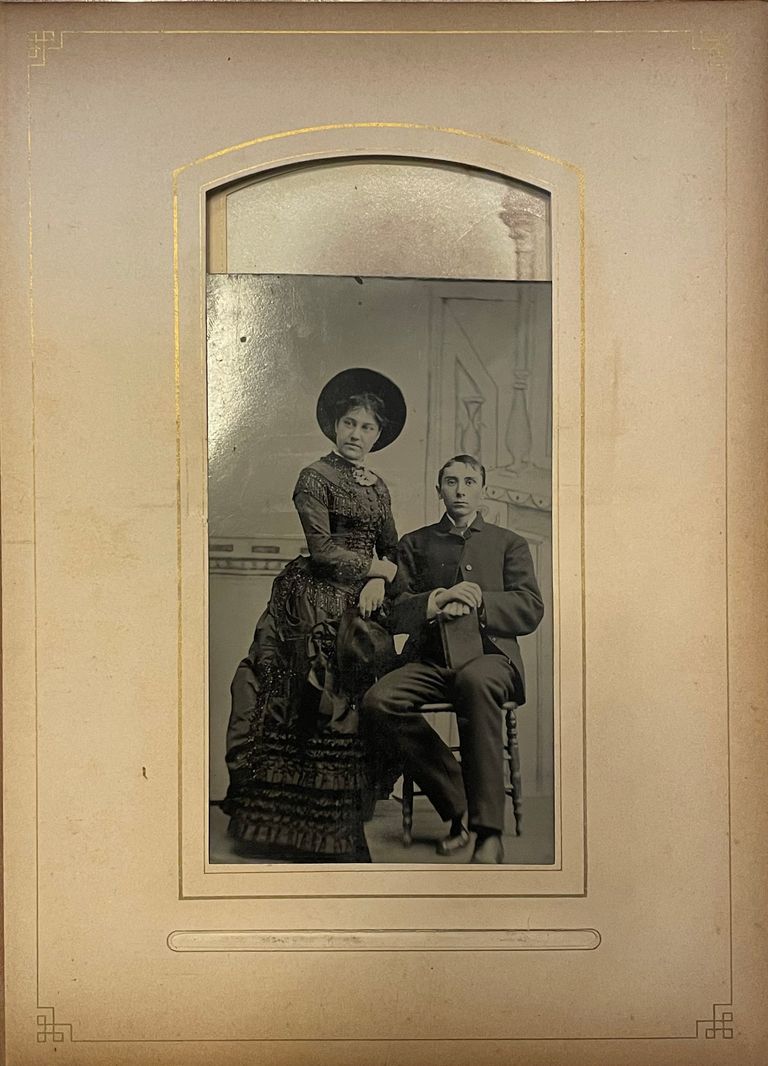          Brison: Family Album 13 picture number 1
   