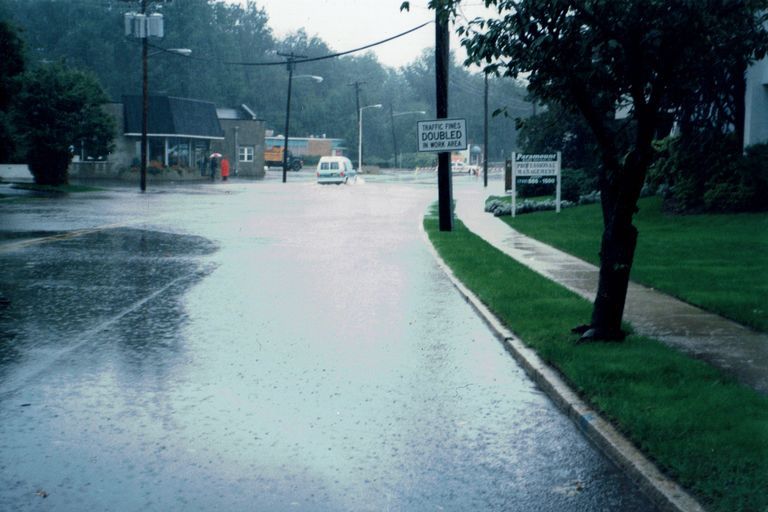          Hurricane: Floyd Flooding, 1999 picture number 1
   