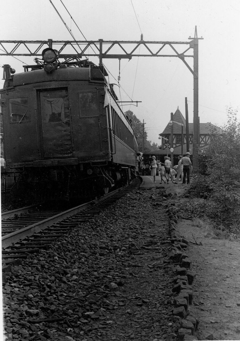          Taken at Maplewood station, August 24, 1984
   