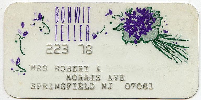          Bonwit Teller Credit/Charge Card picture number 1
   