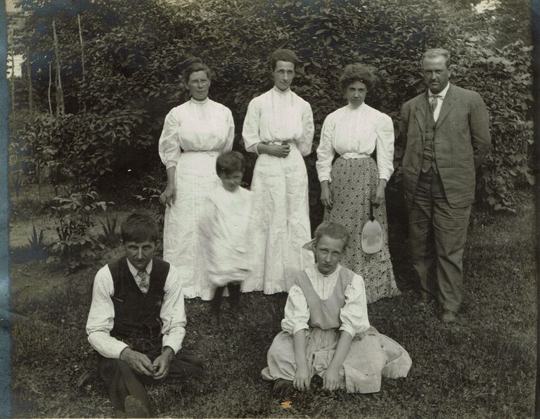          Marshall-Schmidt Album: Elizabeth Schmidt-Marshall Standing, Margaret Marshall Seated and other Family Members picture number 1
   