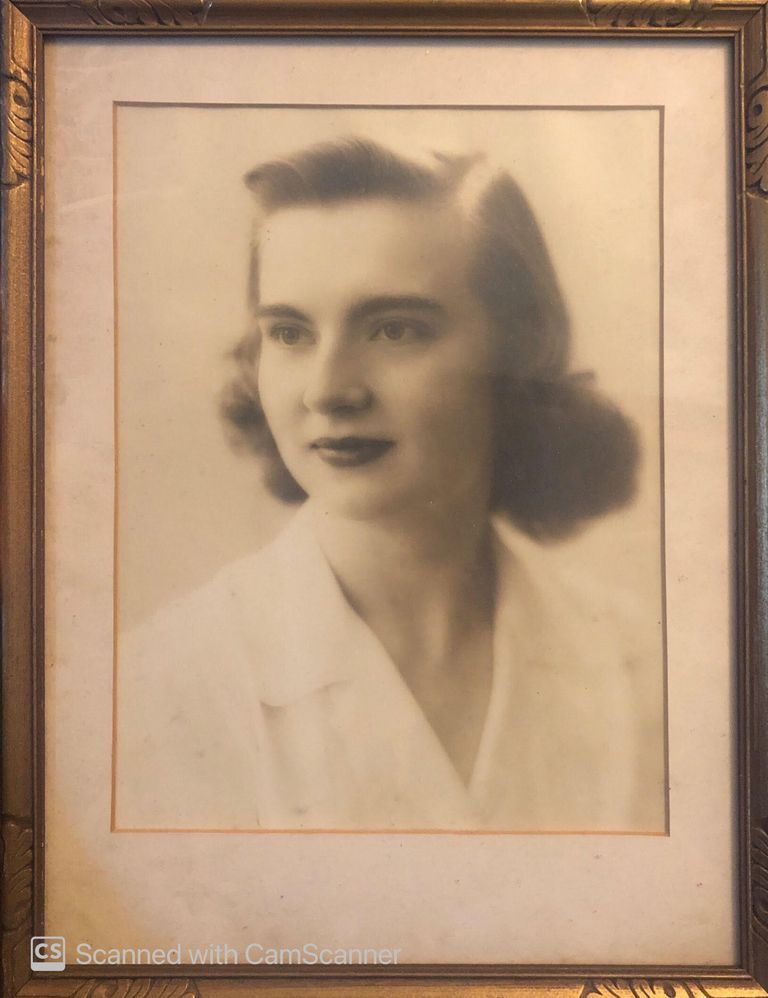          Hartshorn Family Photograph, 1943 picture number 1
   
