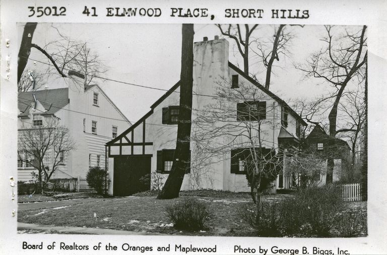          41 Elmwood Place, Short Hills picture number 1
   