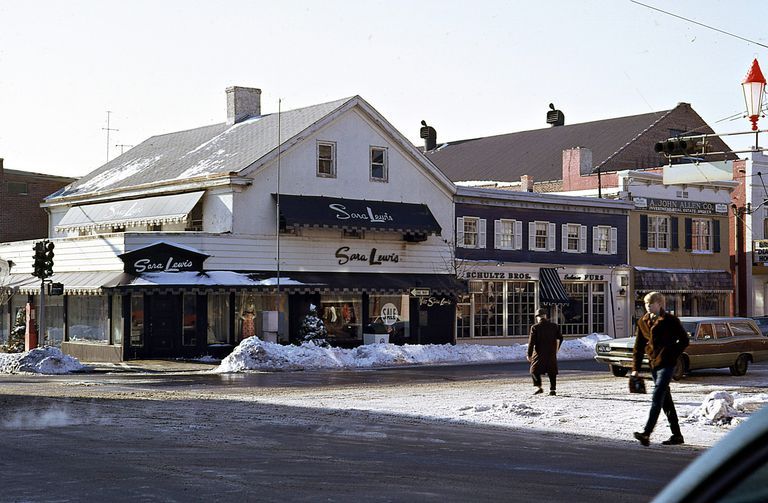          Millburn Avenue and Main Street: Sara Lewis and Schultz Brothers Stores, c. 1960 picture number 1
   