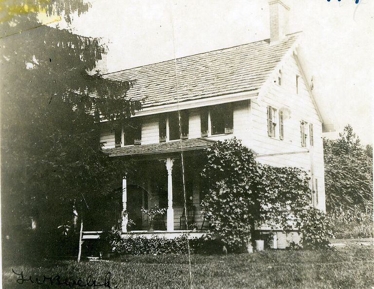          Southern Front of House, Main Street; Image Id #114a
   