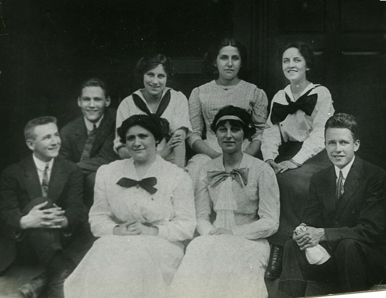          Image ID #119; Back Row, Left to Right: Jim van Ingen, Josephine Doty, Mary Vogelstein & Ethel Taylor. Front Row: Harold Bailey, Sally Lind, Dorothy Tomas & A. Ross Meeker.
   