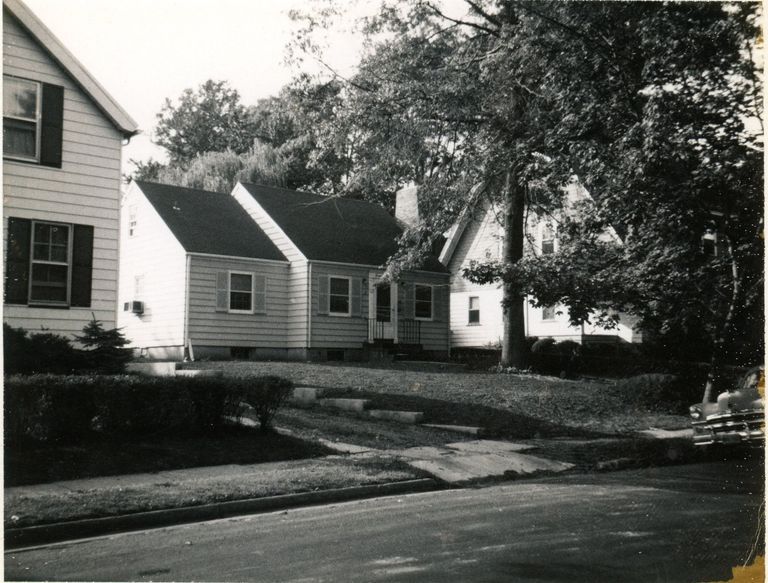          Myrtle Avenue: 85, 87 & 89 Myrtle Avenue, 1970 picture number 1
   