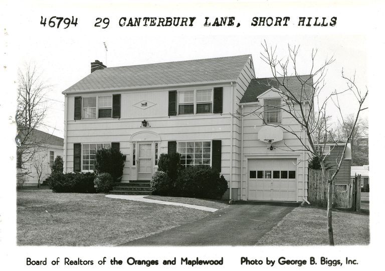          29 Canterbury Lane, Short Hills picture number 1
   