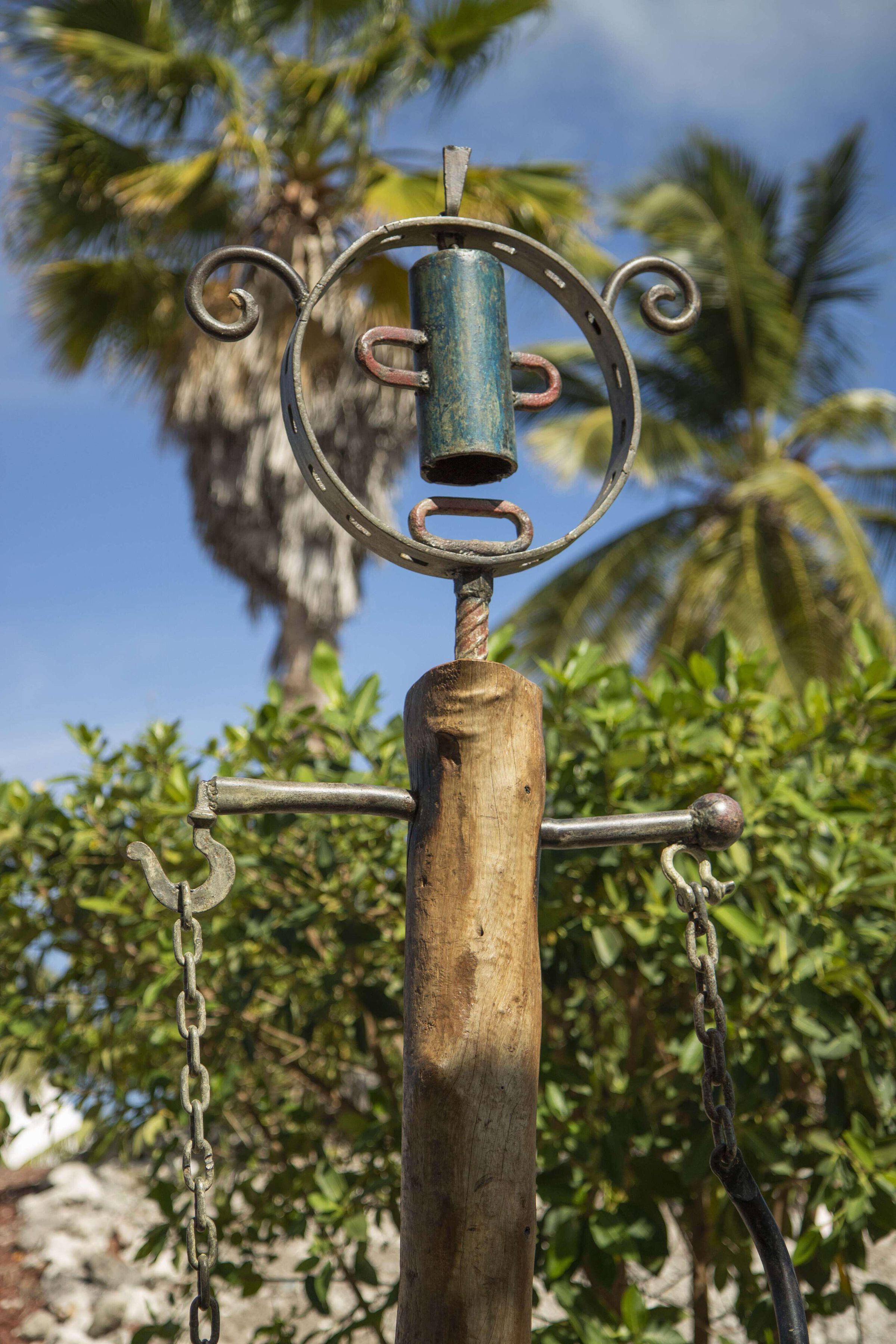 Untitled (Wood and Metal figure) picture number 1