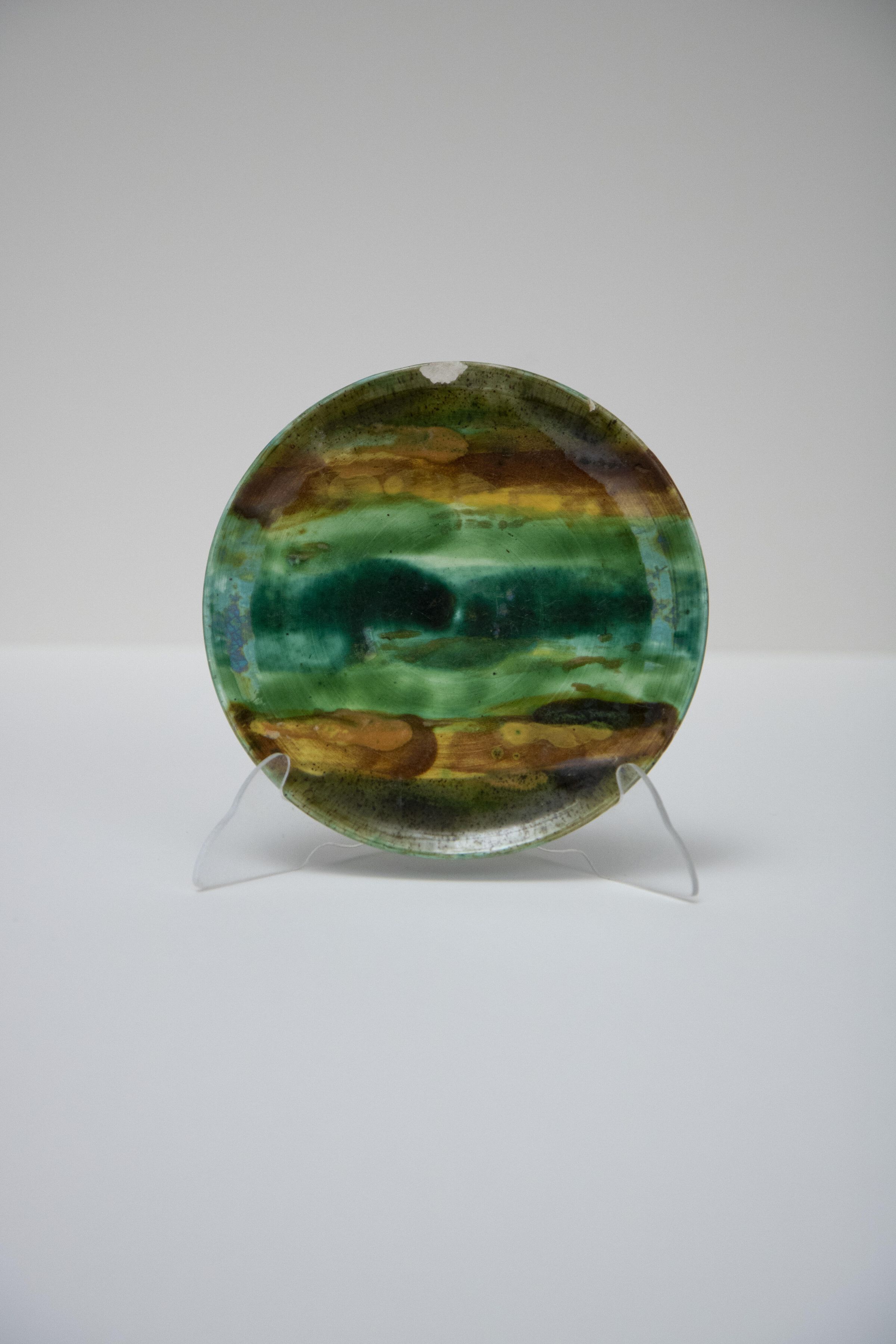 Untitled (2 small plates - damaged) picture number 1