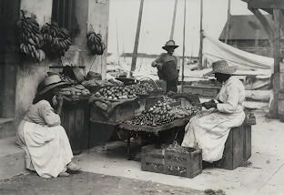 Untitled (Market Women) picture number 1