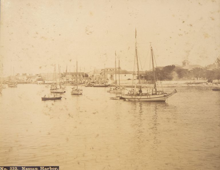 Nassau Harbour (print 332) picture number 1