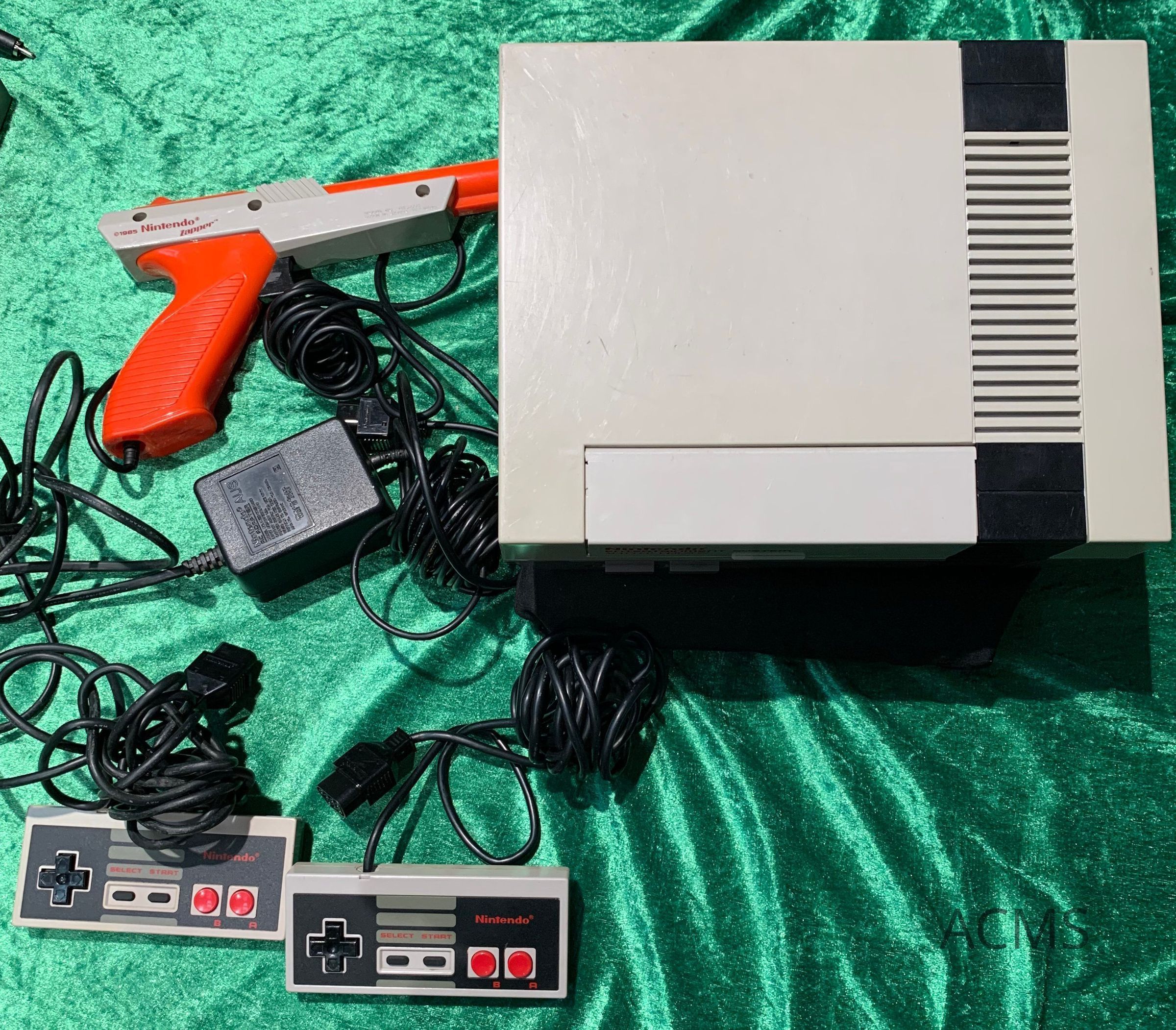 Nintendo Entertainment System Console & Accessories