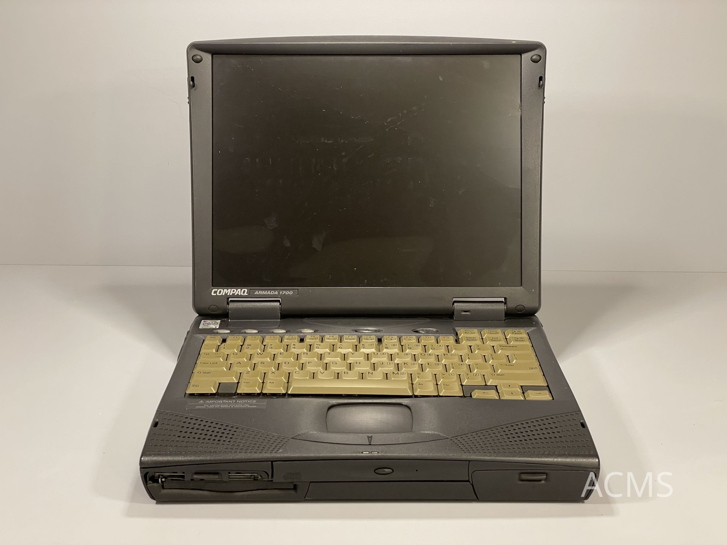 Compaq Armada 1700 Laptop
