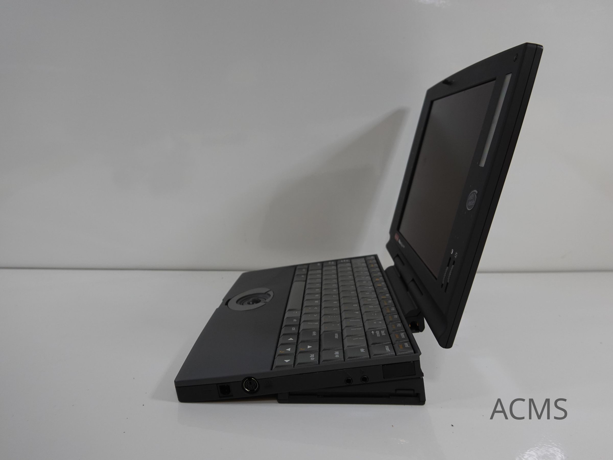 Digital HiNote Ultra CS450 Laptop (John Deane)