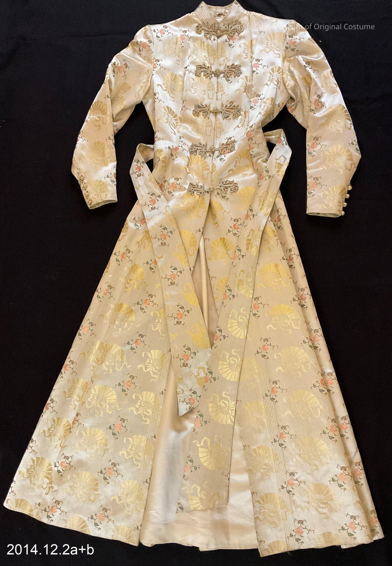 Dressingwear & Nightwear