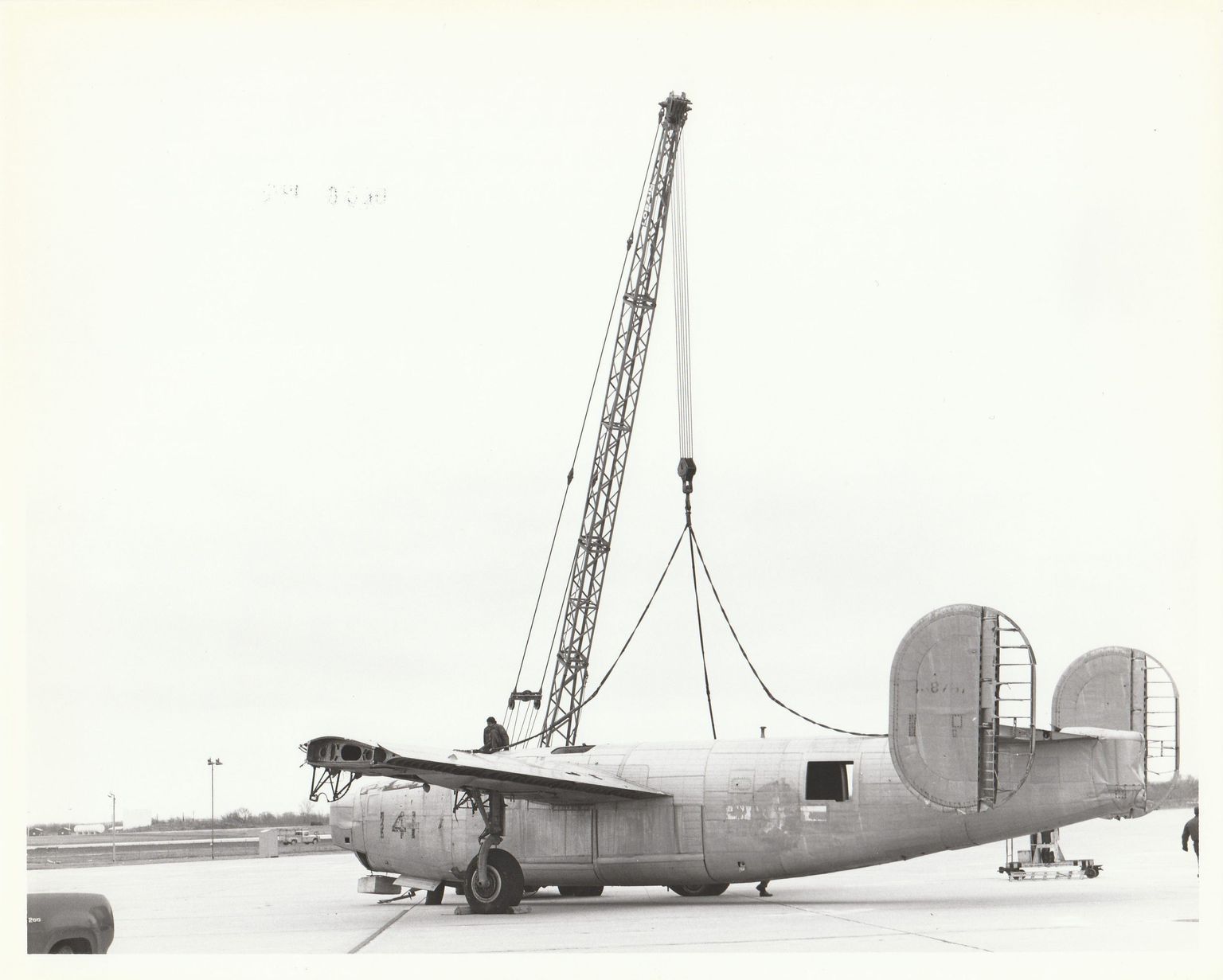 Old B-24 Salvage Photos - (21)