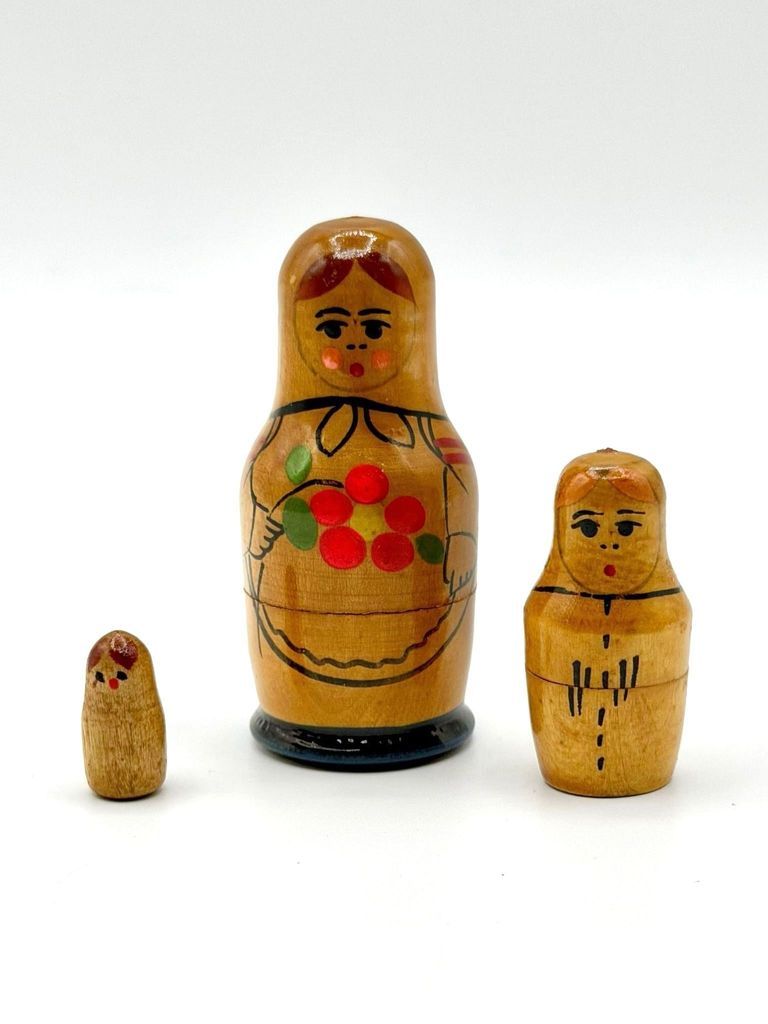 Matryoshka nesting set (3 pieces), Semyonov Style — floral-apron type