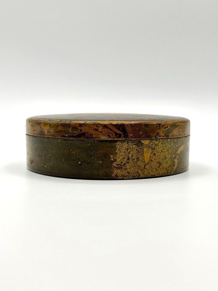 Decorative lidded box with painted peony (East-Asian floral style) - Image 2