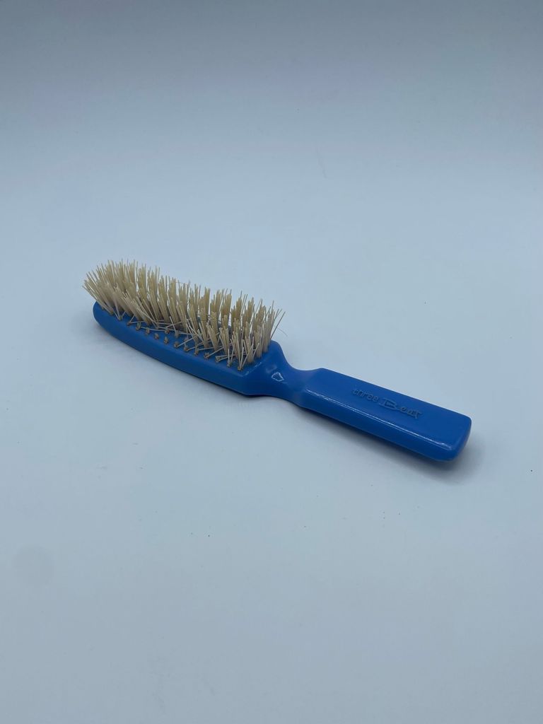 "Three Beat" Hairbrush - Image 3