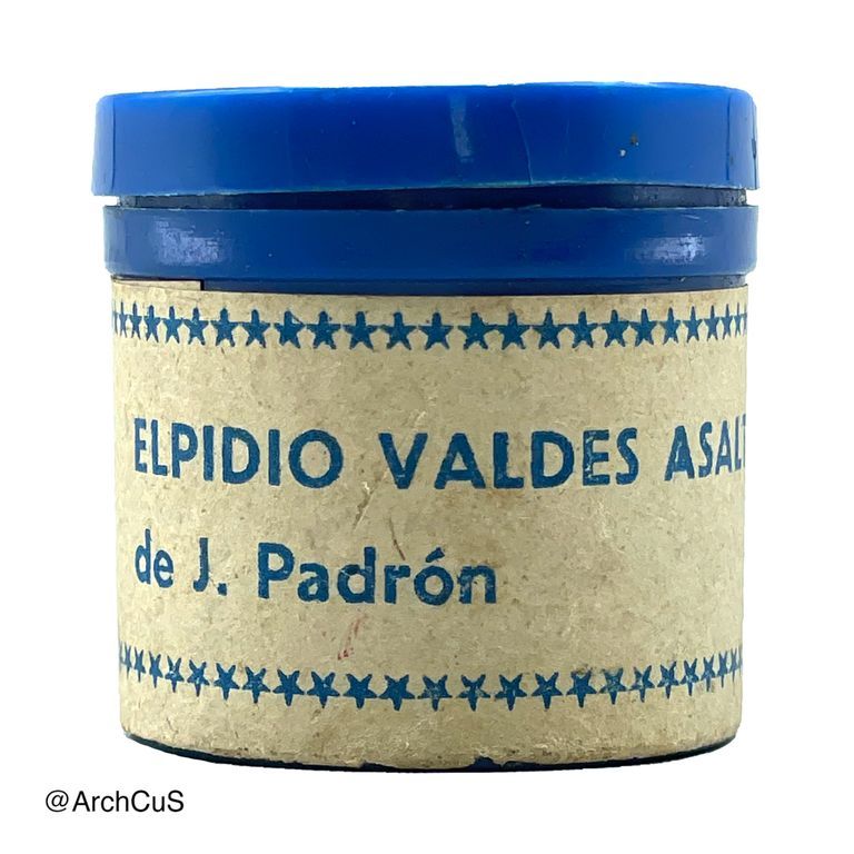 Color filmstrip ("diafilm"), titled "Elpidio Valdés asalta el convoy"