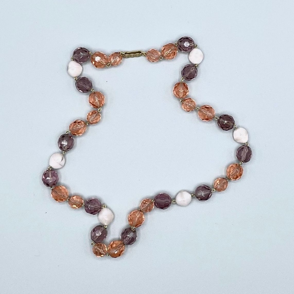          Bead-and-link necklace, faceted peach and amethyst glass with white beads picture number 1
   