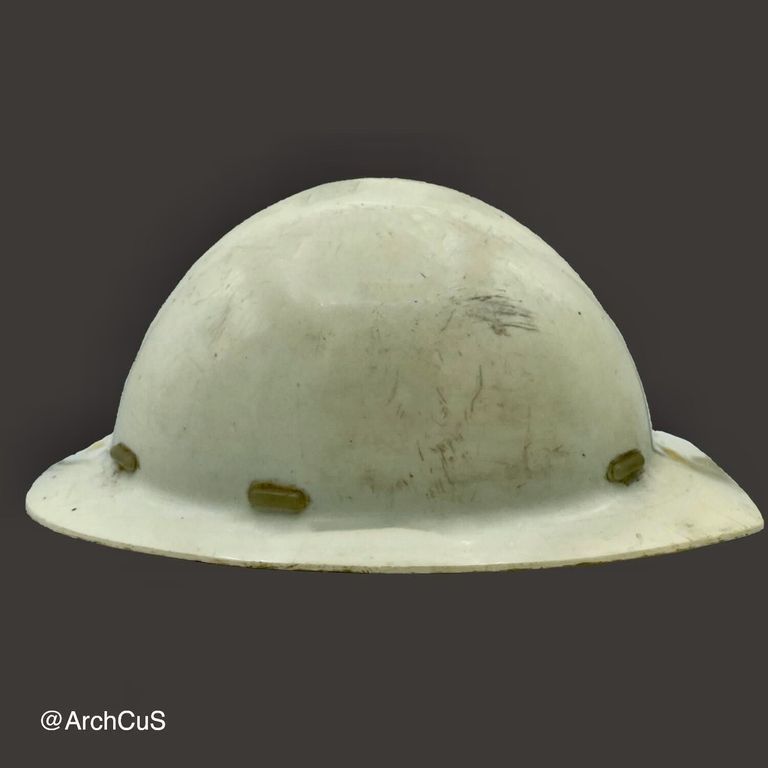 Construction Worker's Hard Hat (Casco de Protección)