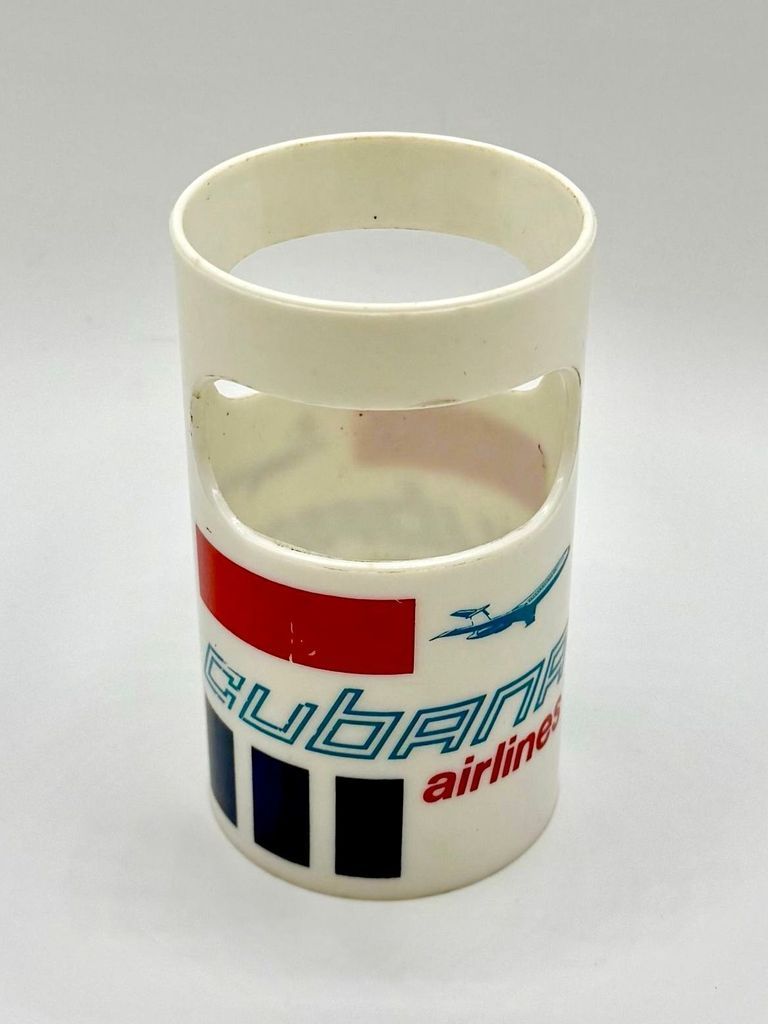 Cubana de Aviación souvenir pen holder - Image 2