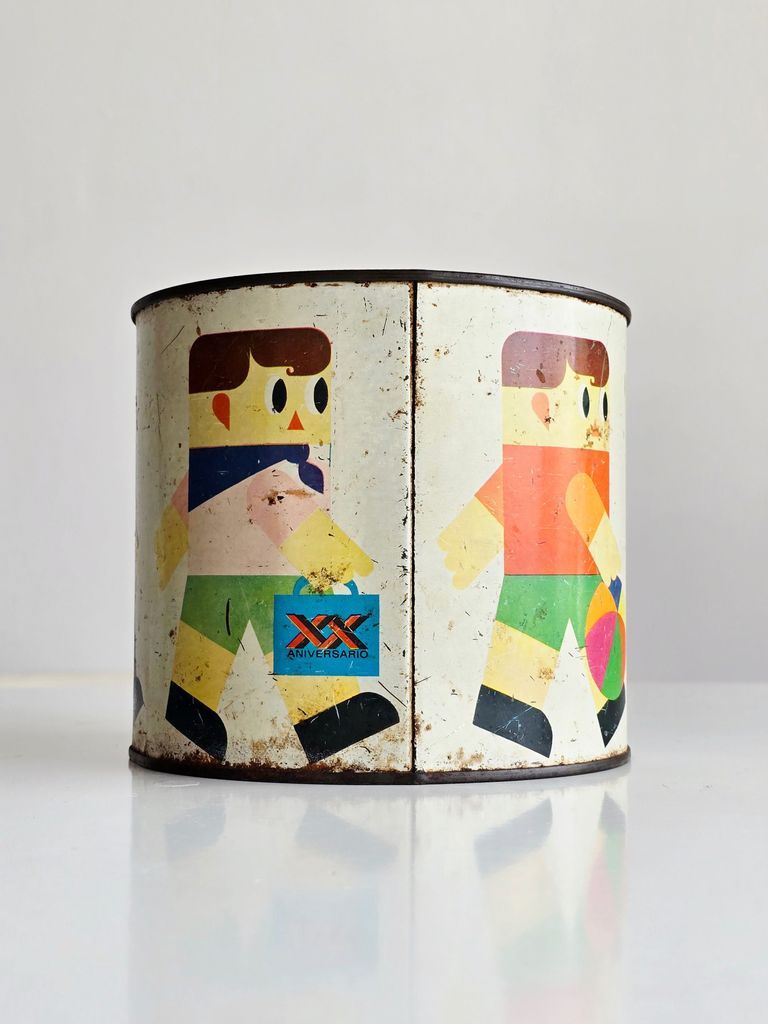 Lithographed Commemorative Tin — "XX Aniversario" (20th Anniversary of the Moncada Assault) - Image 3