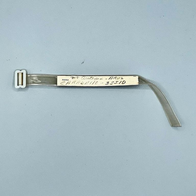 Newborn Identification Bracelet (Manilla de Identificación de Recién Nacido)