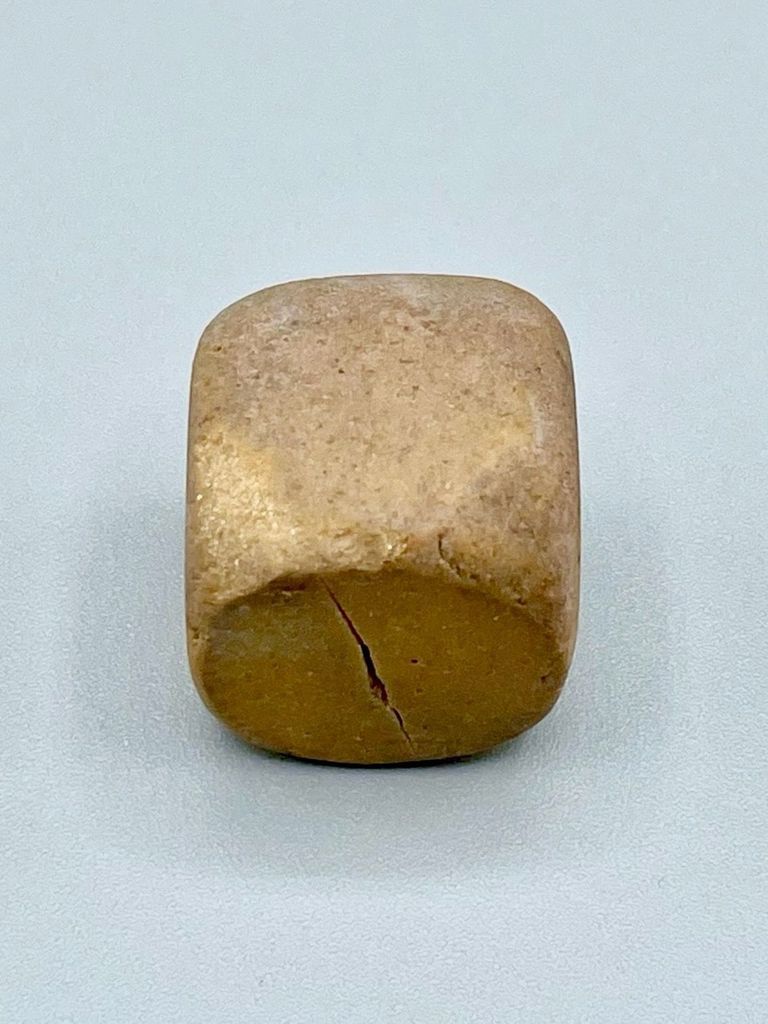 Eraser (rubber/gum), unmarked (worn block)