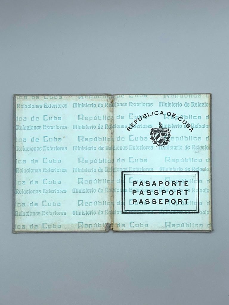 Cuban passport (Pasaporte, República de Cuba) - Image 2