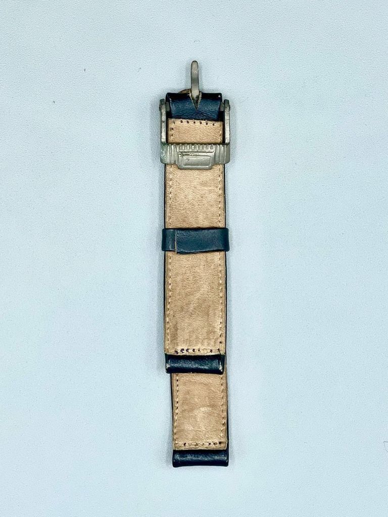 Leather wristwatch strap - Image 2
