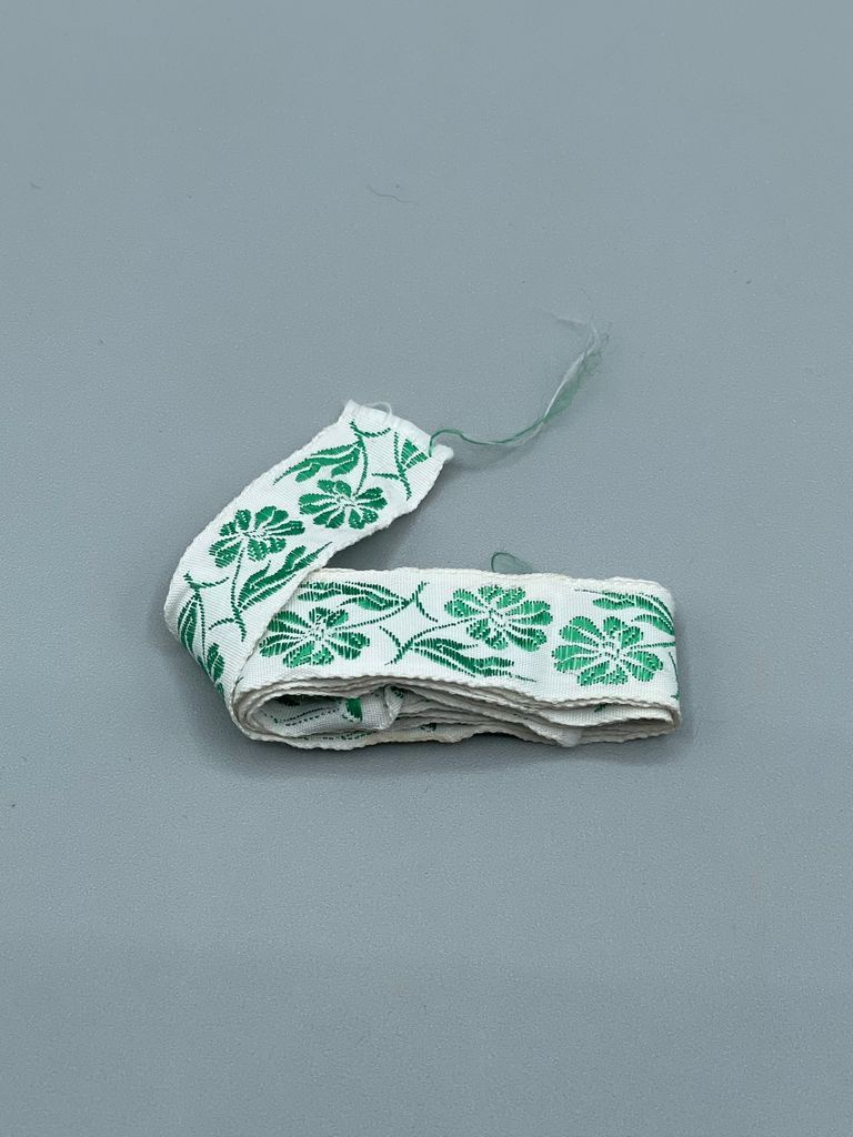 embroidered trim - Image 2