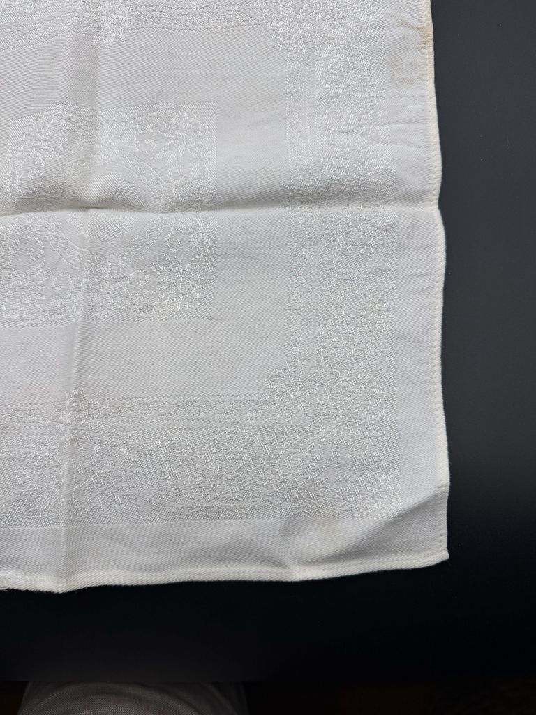 Set of Three Damask Dinner Napkins - Image 3
