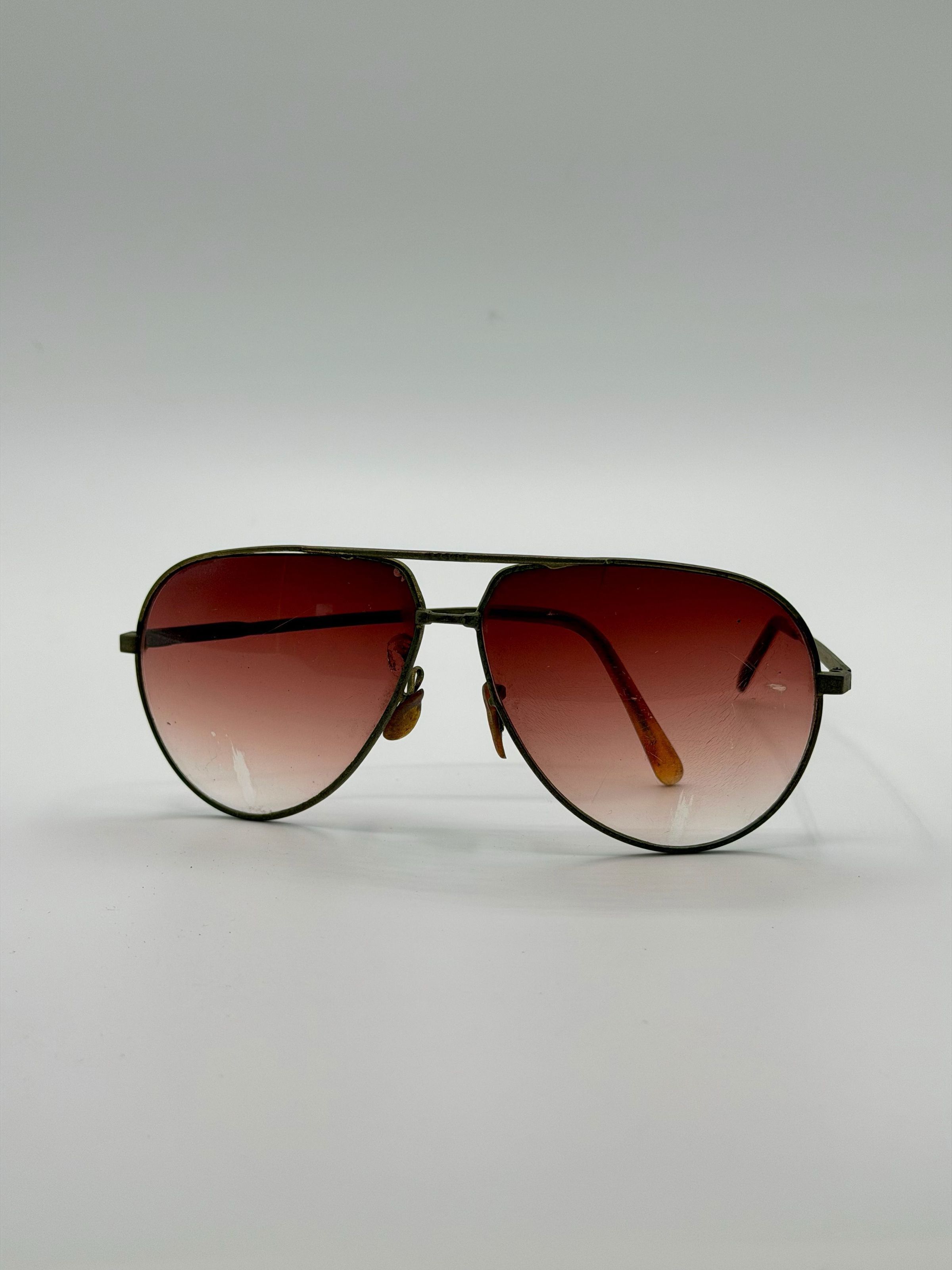         sunglasses picture number 1
   